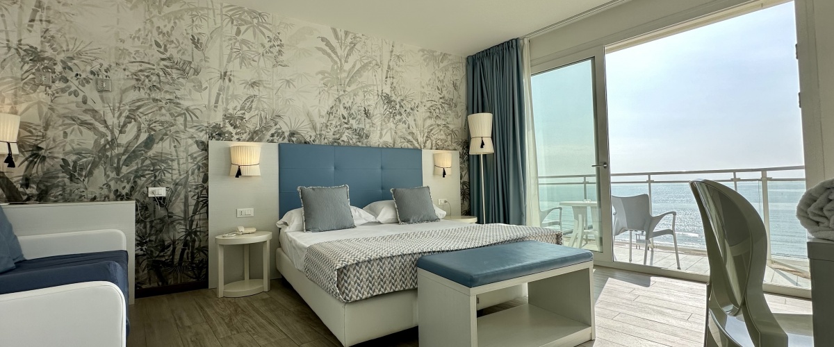 Deluxe Sea Front View